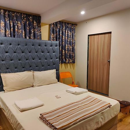 Hotel Garden View Inn - Near Nesco Mumbai Bagian luar foto